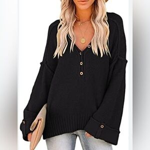 By together henley,v-neck,long length sleeve sewn cuffs,button tabs,side slits🖤